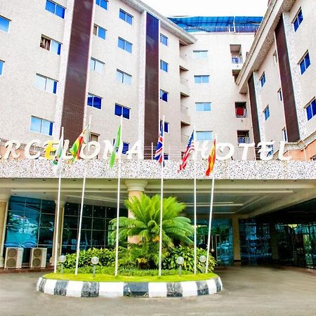 Barcelona Hotels, Abuja Mobushipe Exterior photo