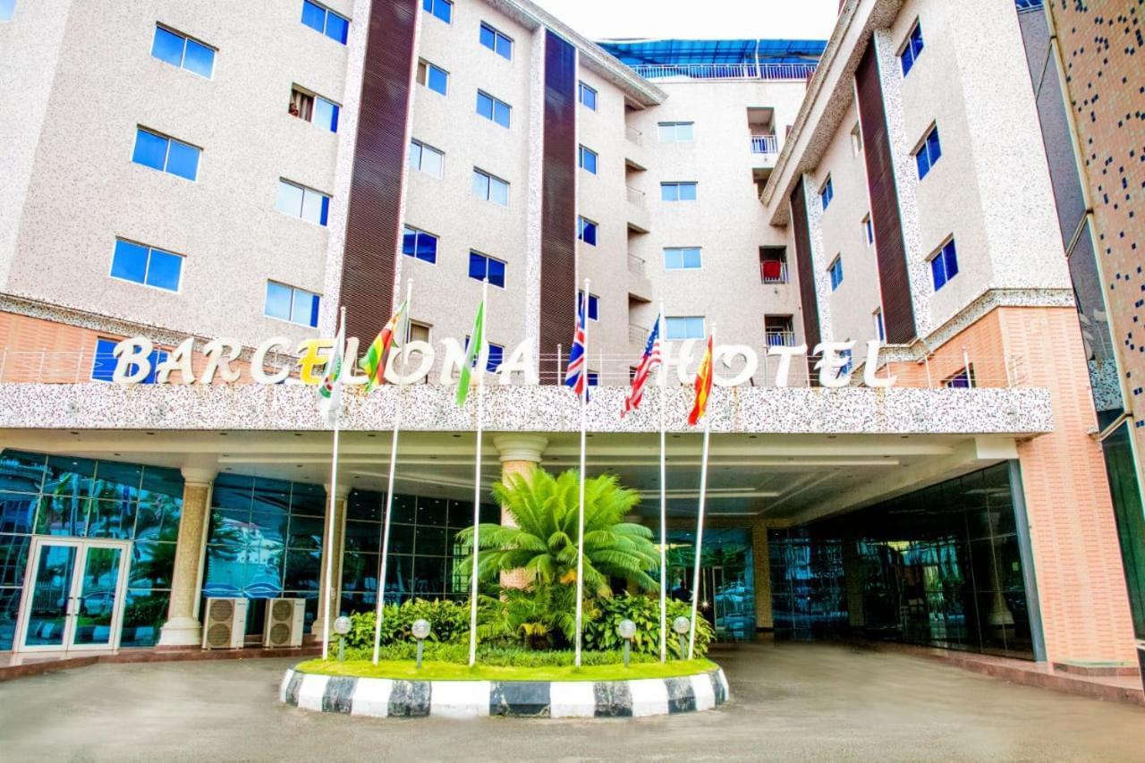 Barcelona Hotels, Abuja Mobushipe Exterior photo