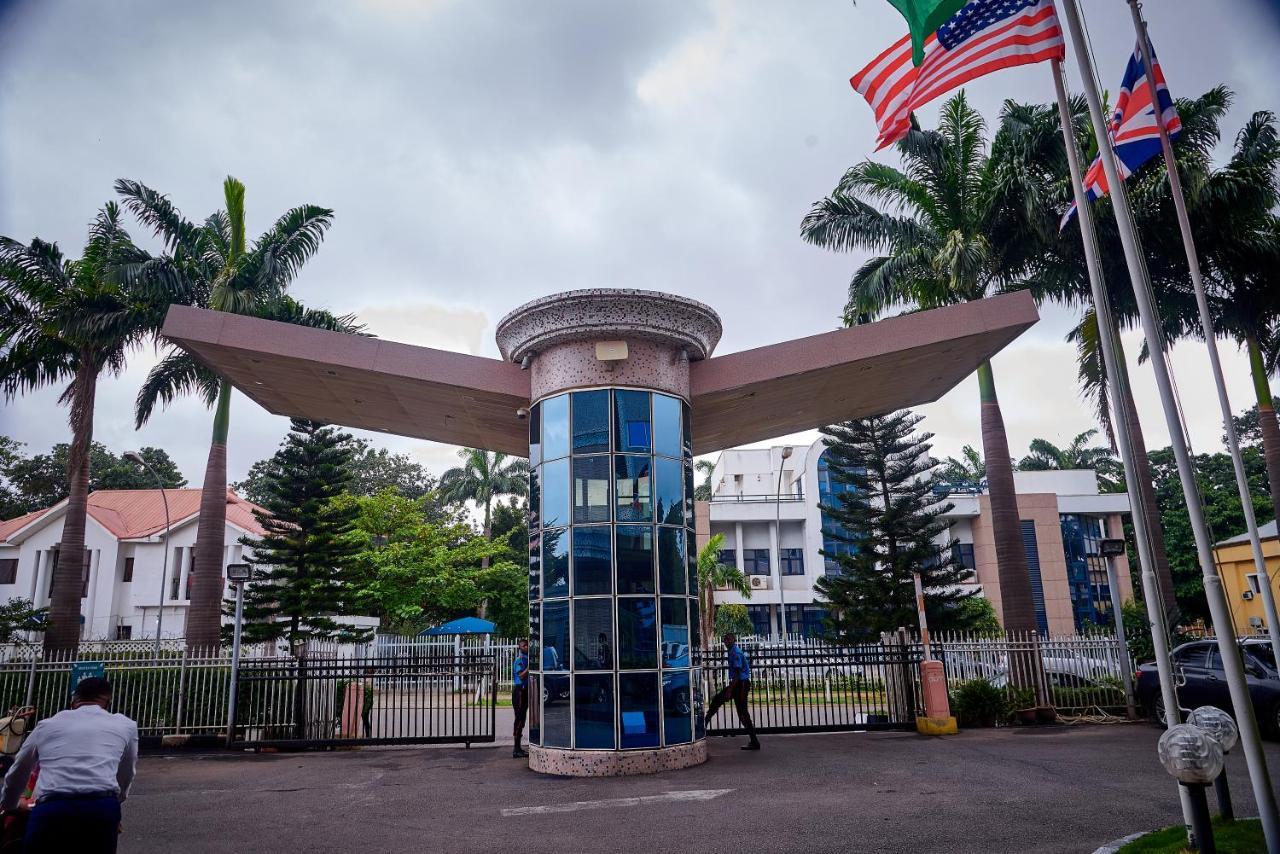 Barcelona Hotels, Abuja Mobushipe Exterior photo
