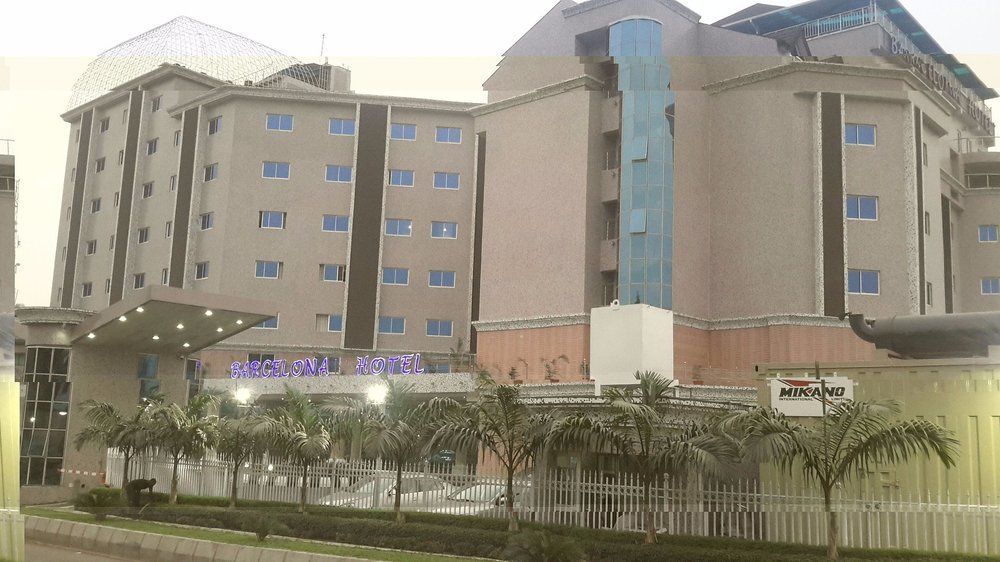 Barcelona Hotels, Abuja Mobushipe Exterior photo
